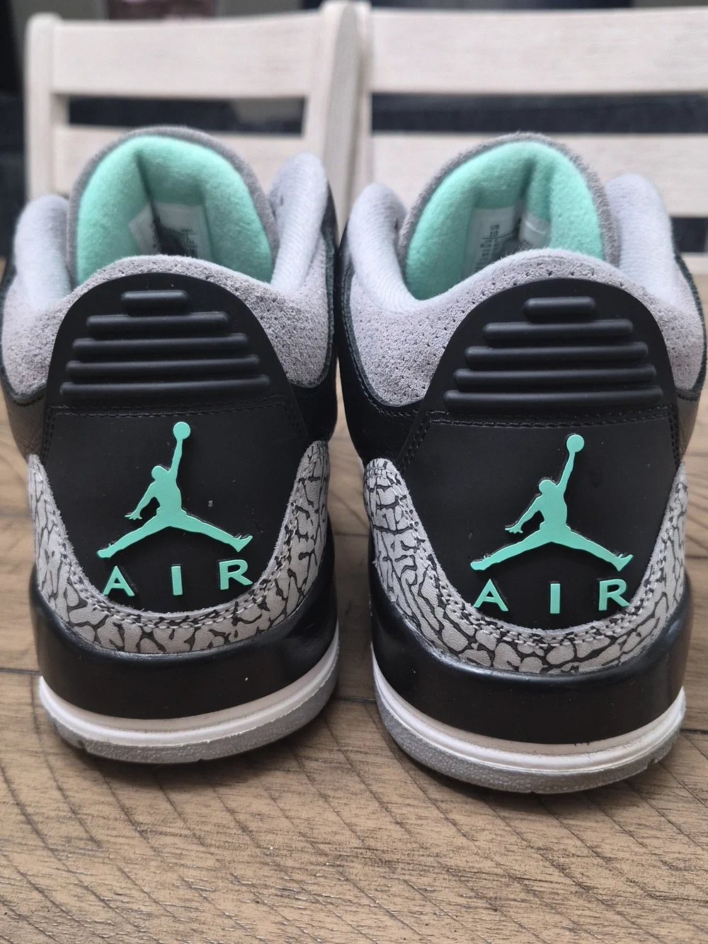 Air Jordan Retro 3 Black/Light Mint Elephant Print